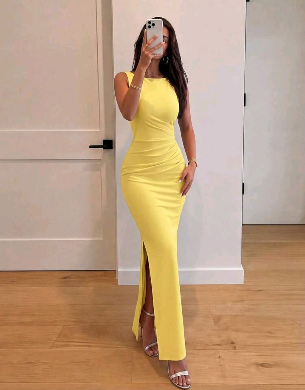 Vestido amarillo formal sin manga