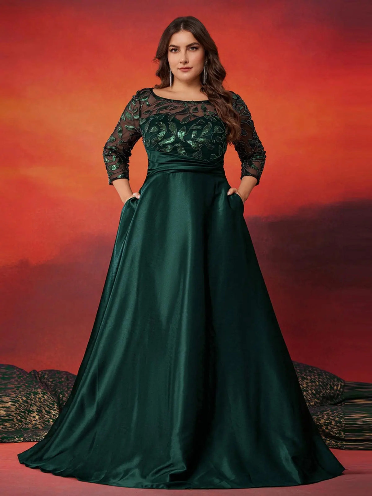 Vestido verde esmeralda aplicación encaje y falda satinada con bolsas invisibles