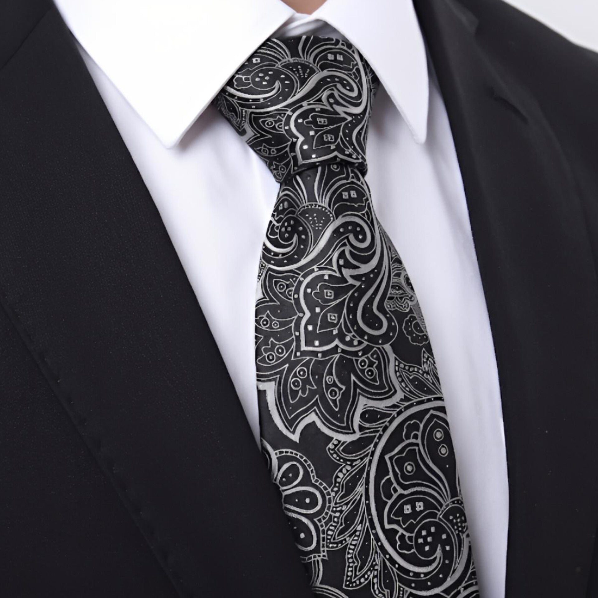 CORBATA GRIS
