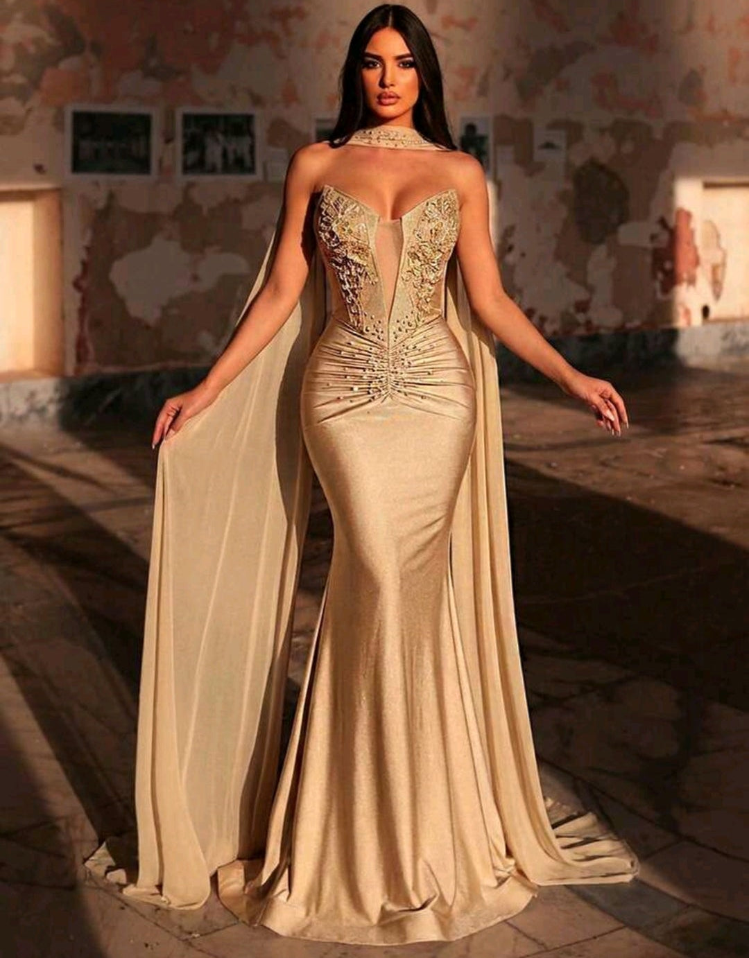 Vestido champagne straple corte sirena