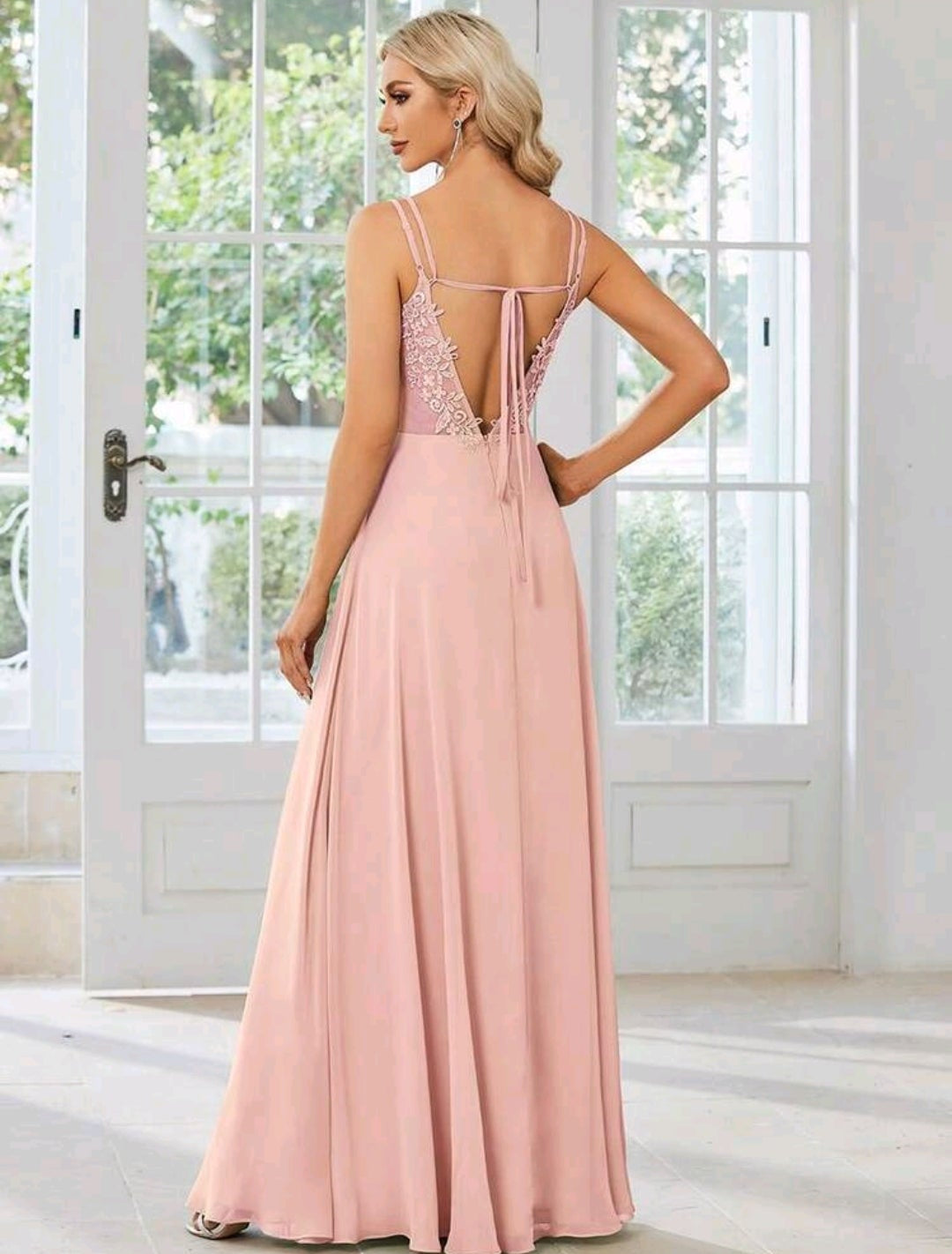 Vestido baby pink espalda ajustable semi abierta corte A