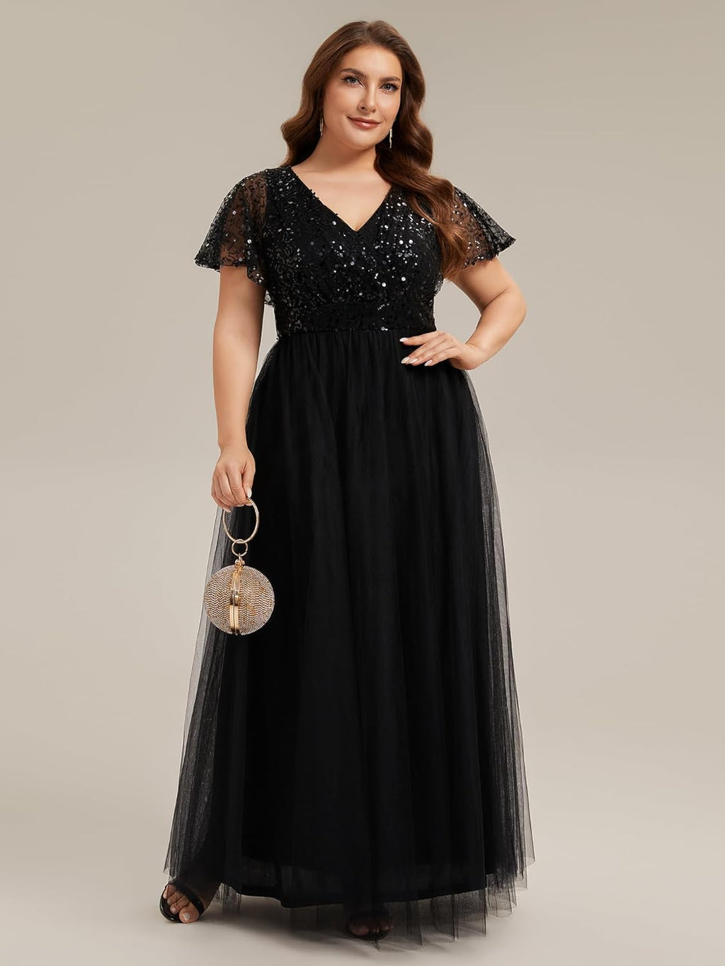 Vestido negro lentejuelas y falda tul
