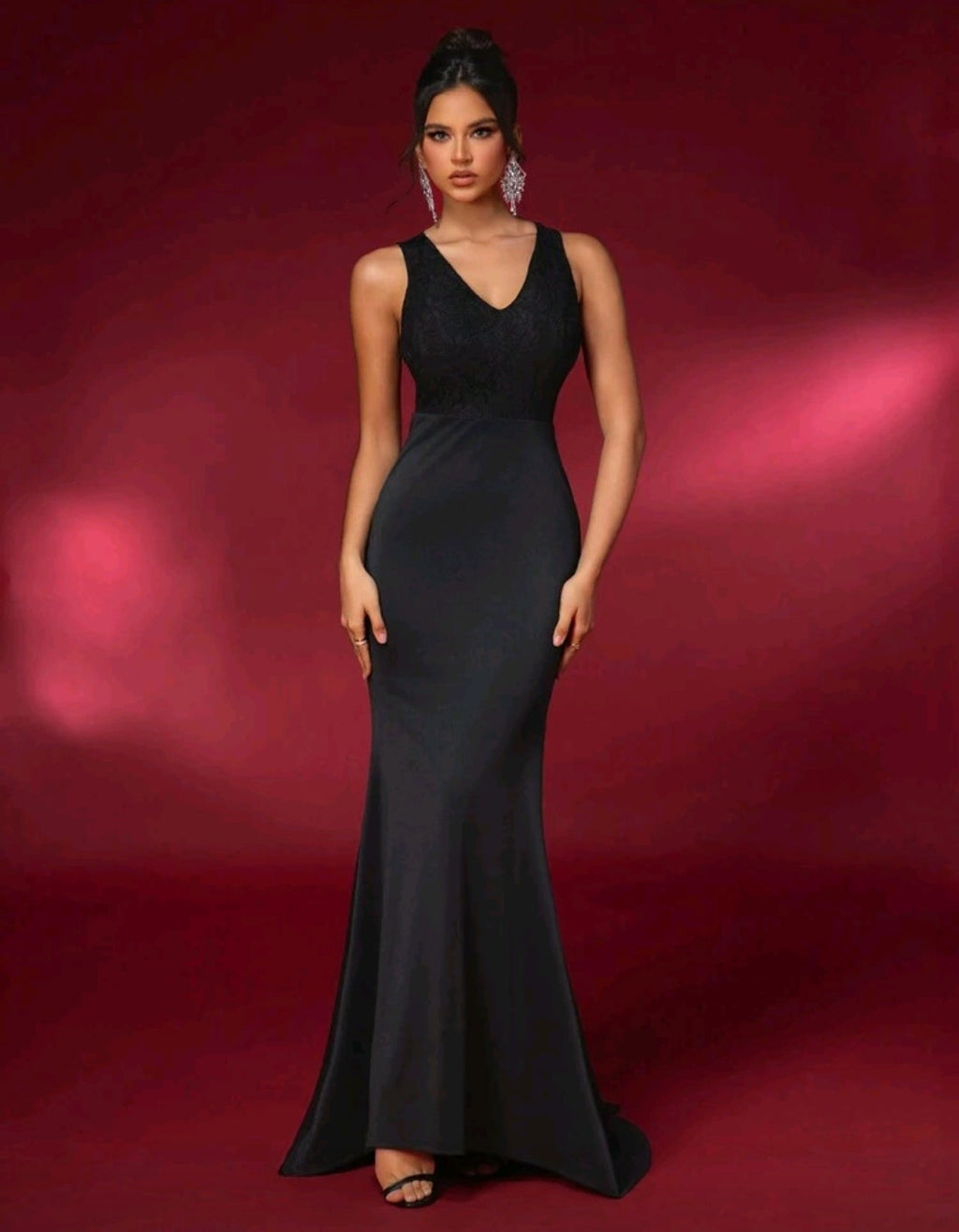 Vestido negro con encaje