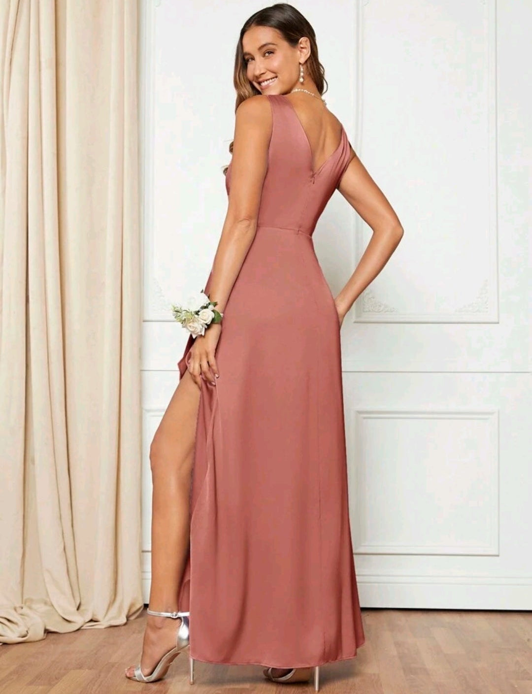 Vestido satinado dusty pink oscuro tirante grueso