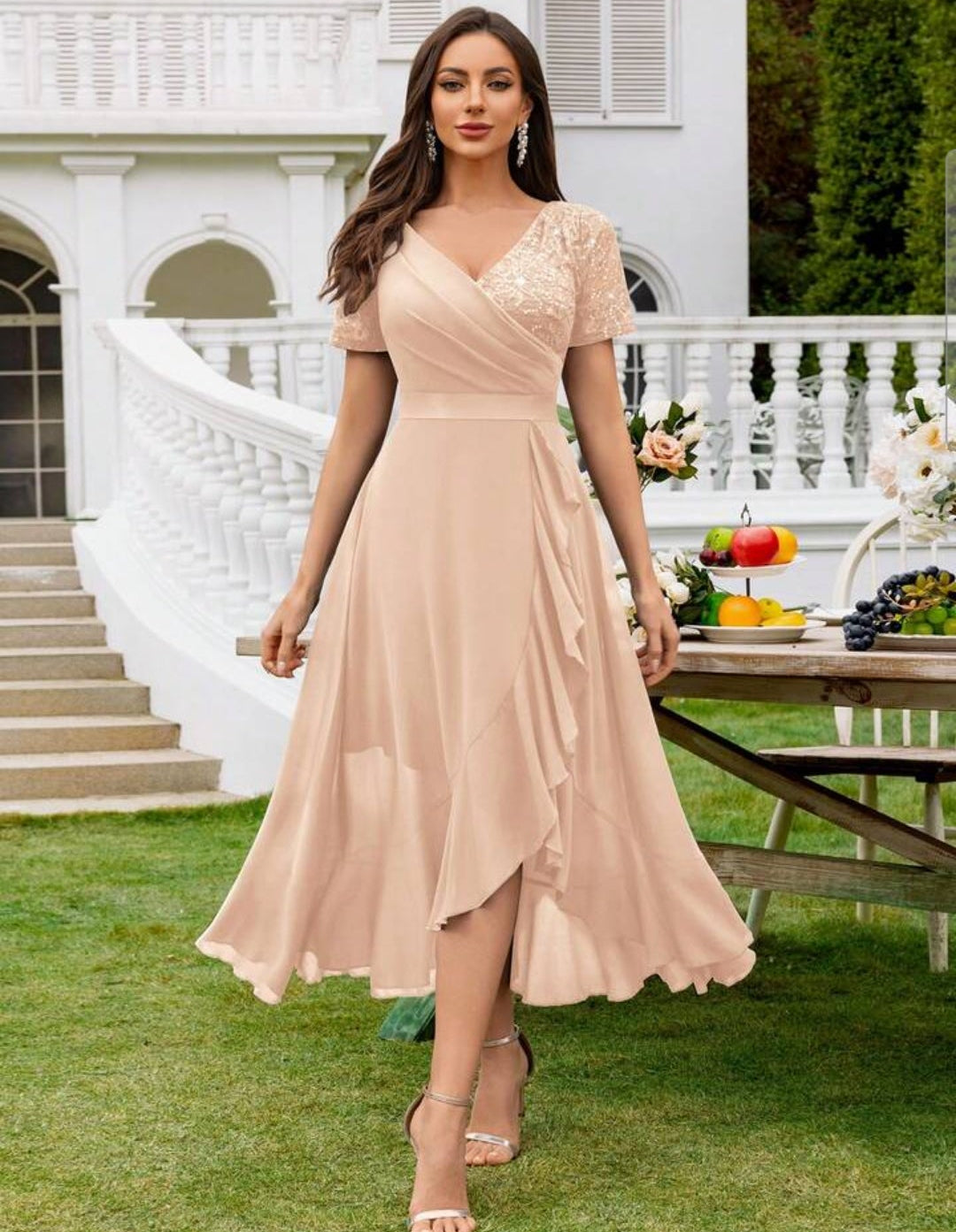 Vestido beige encaje lentejuelas manga corta
