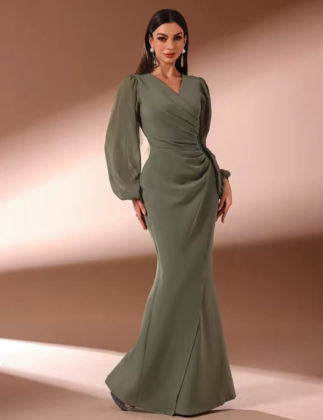 Vestido verde oliva manga larga