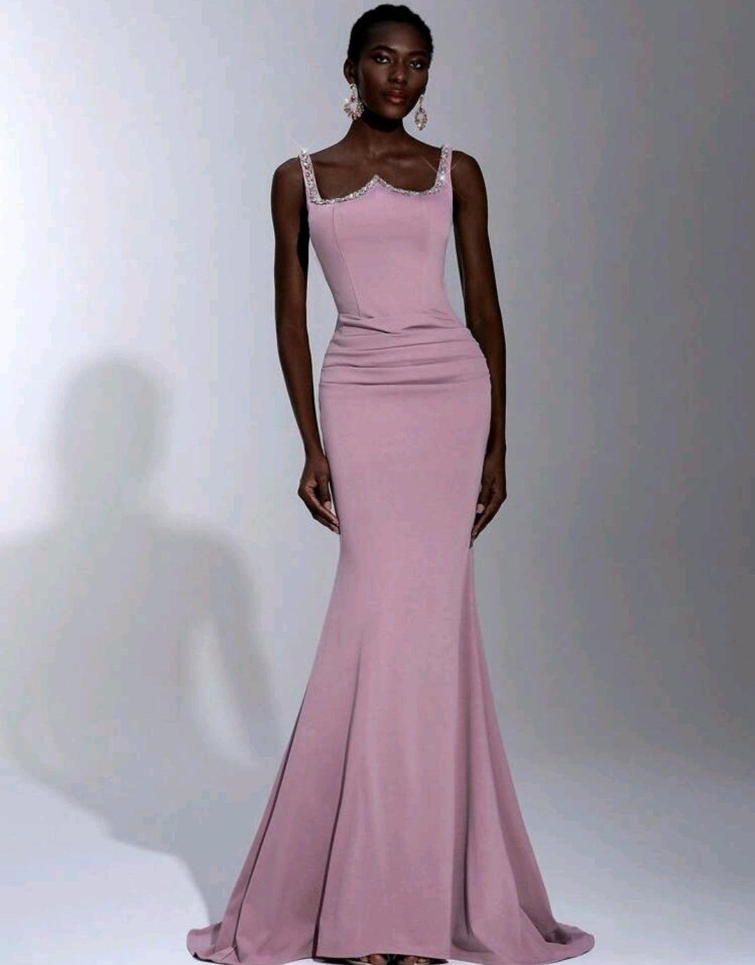 Vestido palo rosa corte sirena