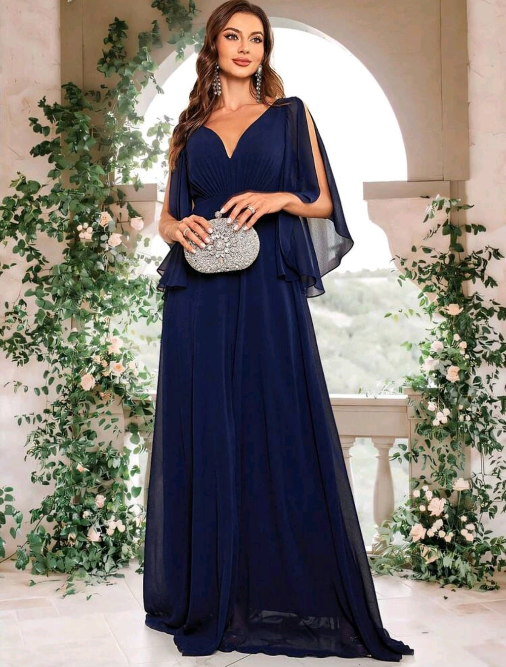 Vestido azul marino manga mariposa con escote en V