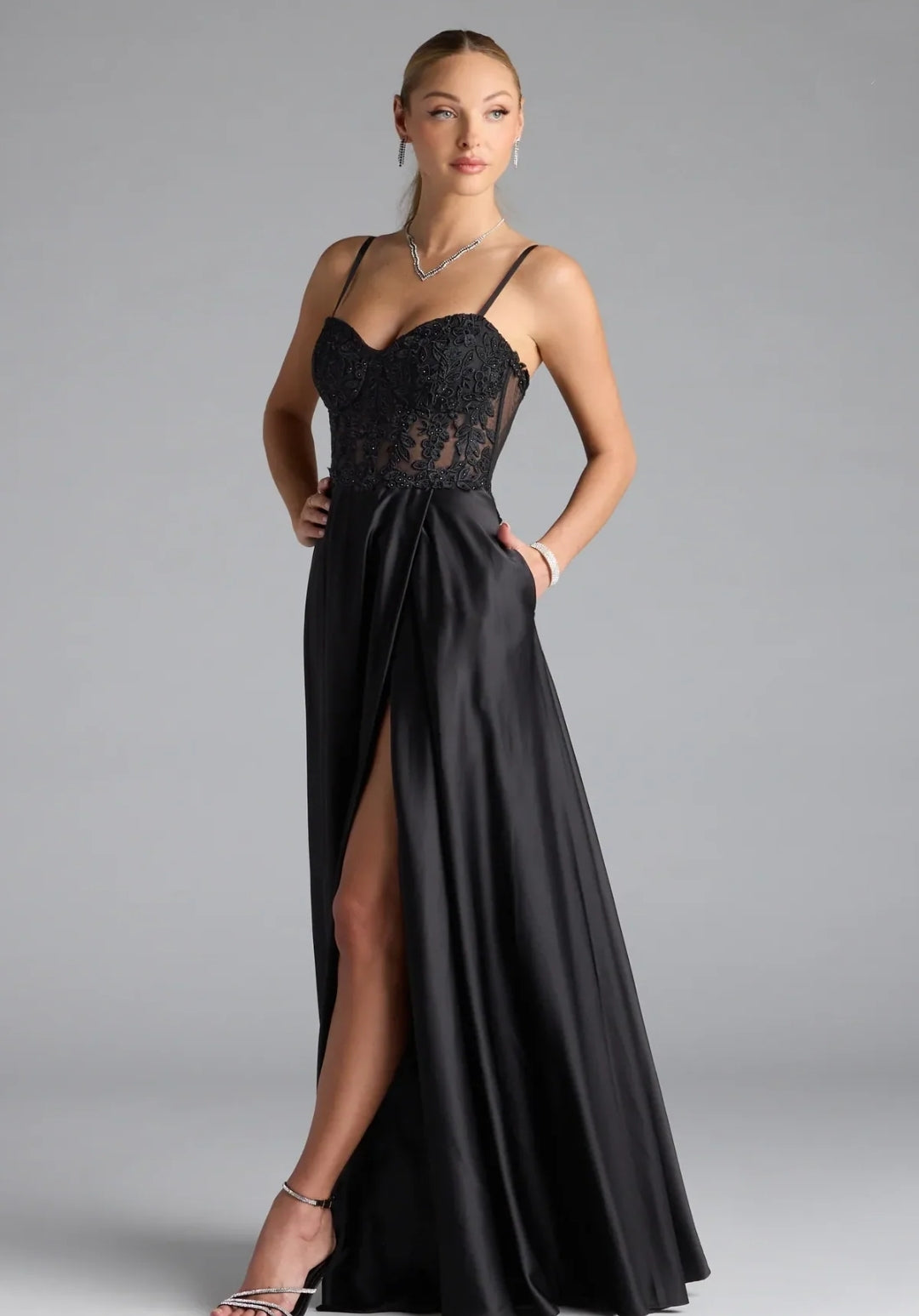 Vestido Antonina con corsé