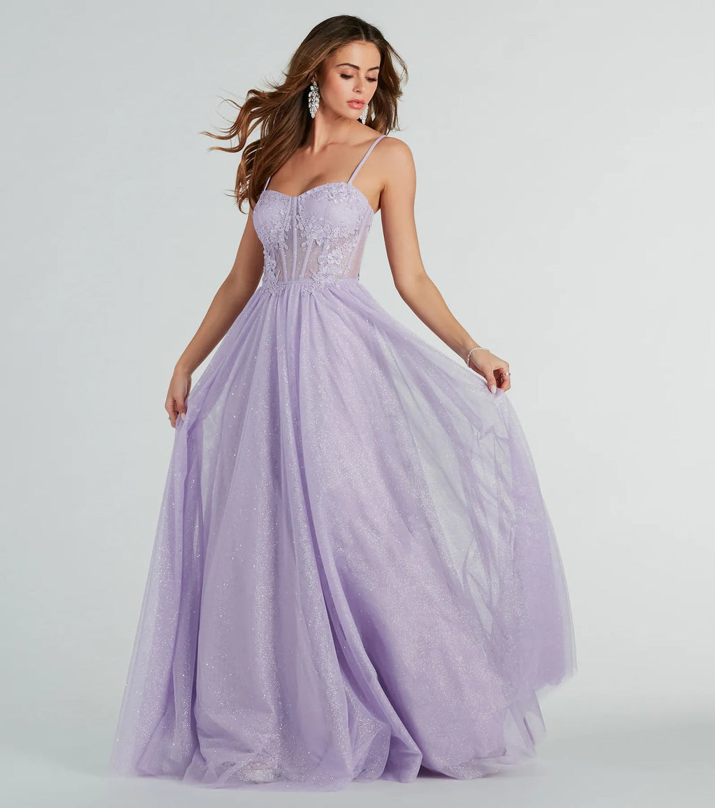 Vestido Sharon con escote corazón y transparencia