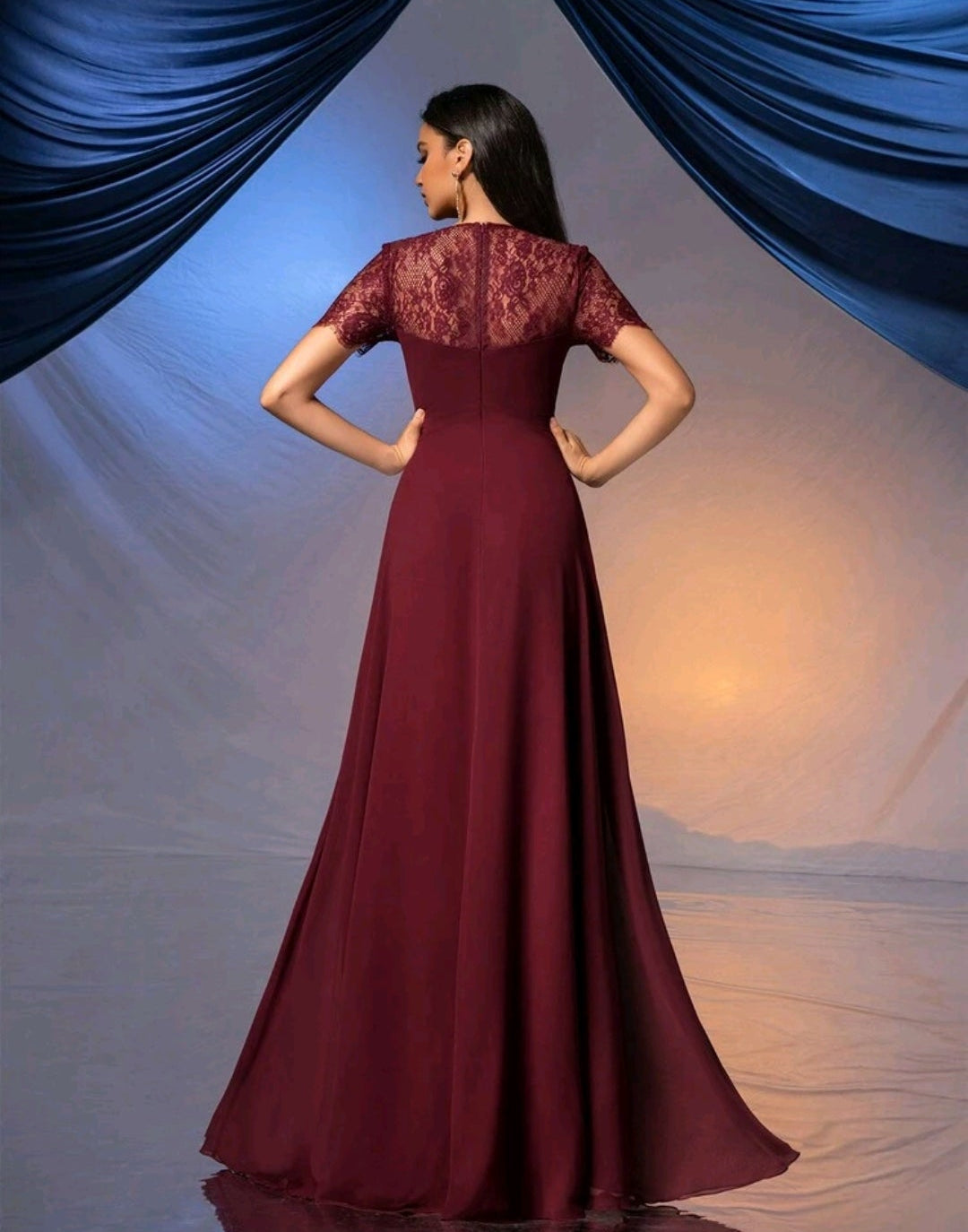 Vestido vino escote corazón  corte A