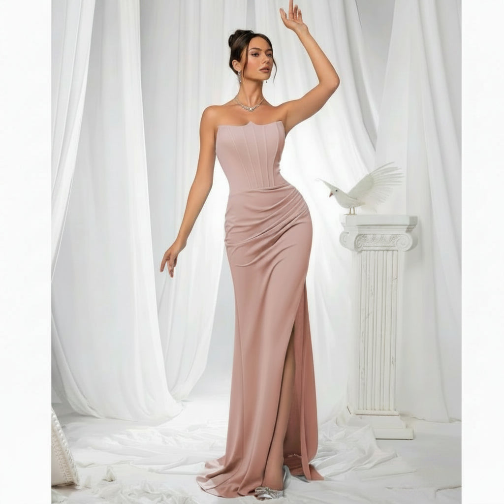 Vestido palo rosa straple con corsé