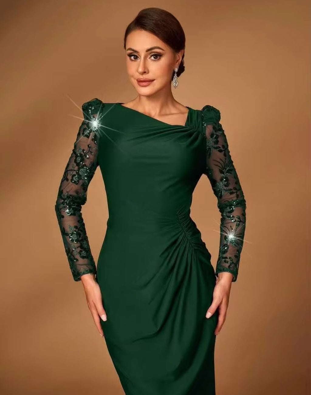 Vestido verde esmeralda manga larga lentejuelas con transparencia