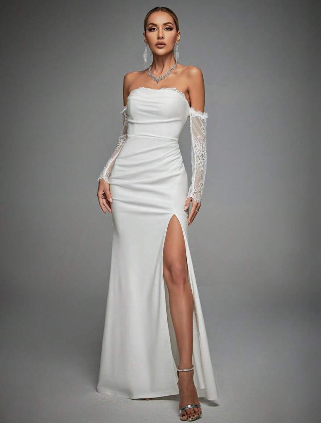 Vestido de Gala – Silueta Ajustada con Mangas de Encaje