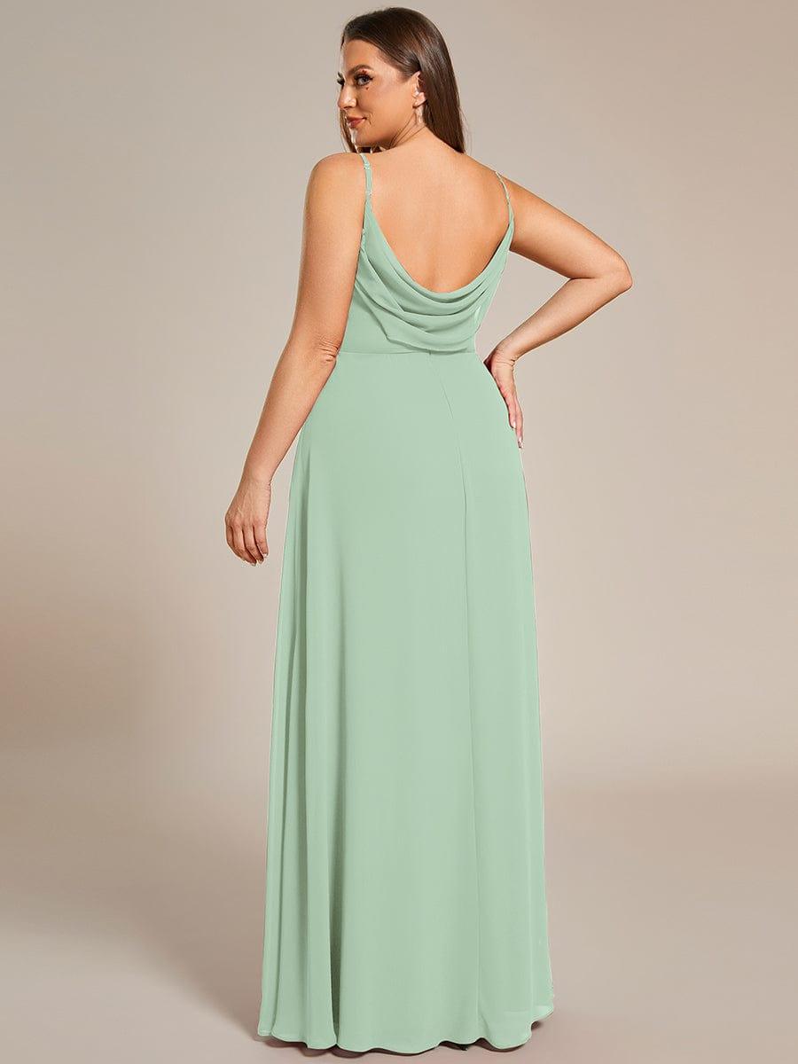 Vestido verde sage tirante delgado corte A