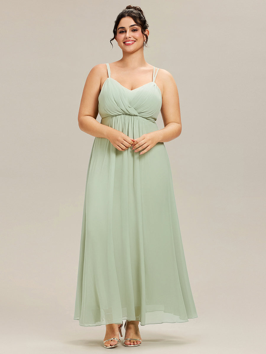 Vestido verde sage corte A con espalda semi abierta