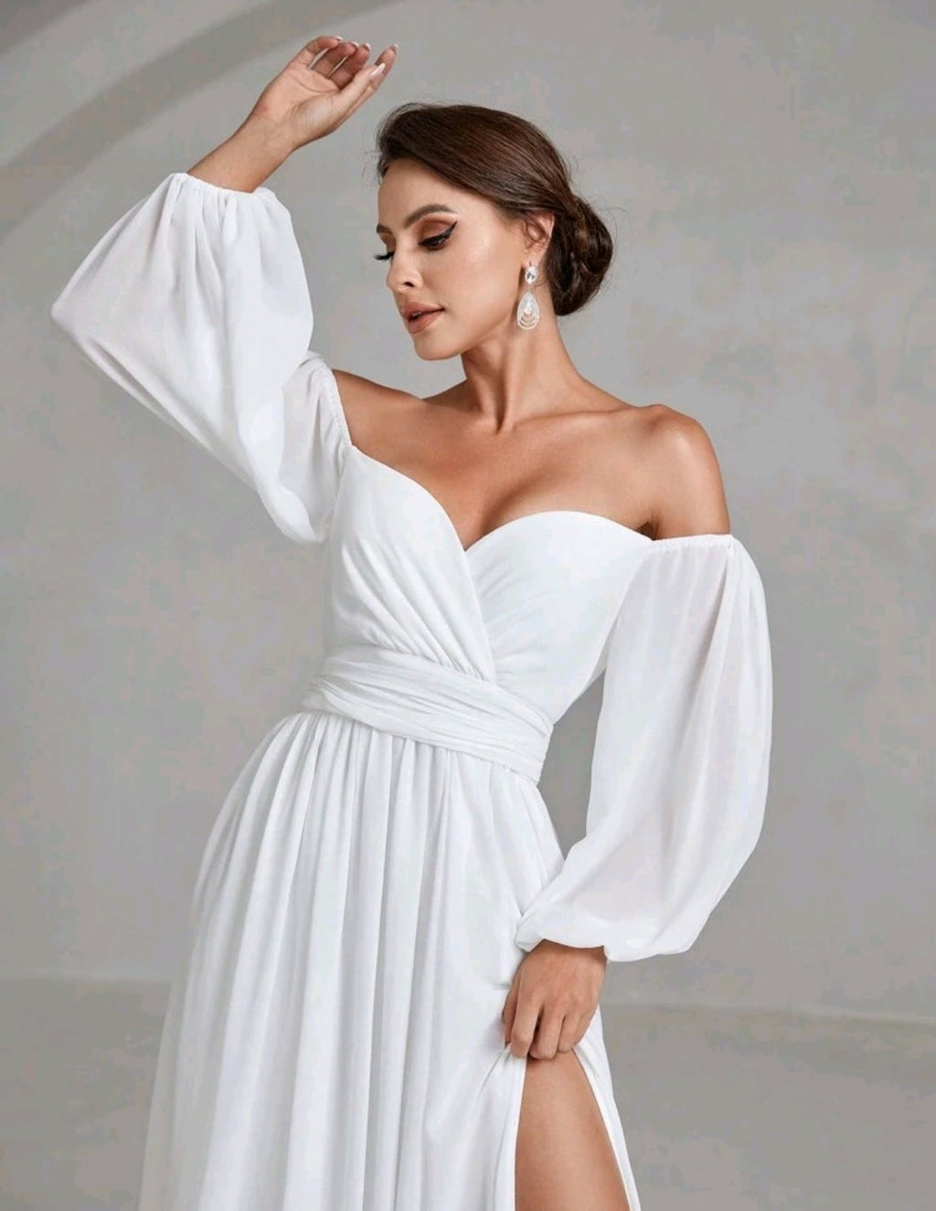 Vestido de Novia Chiffon "Elegancia Etérea" – Escote Corazón y Mangas Poeta