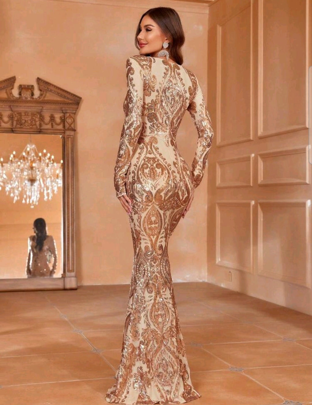 Vestido lentejuelas dorado manga larga