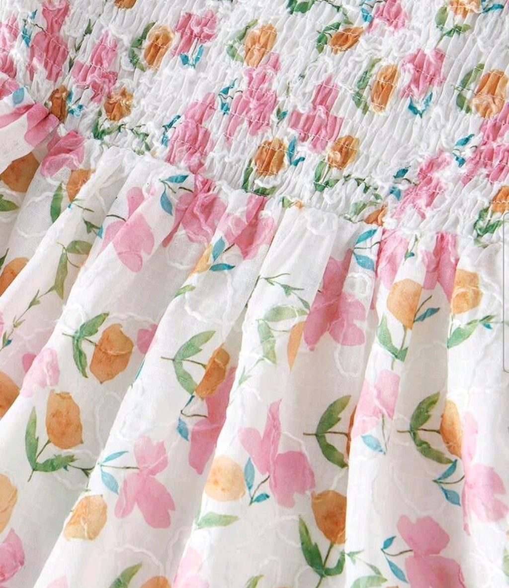 Vestido blanco halter con estampado floral pastel mini