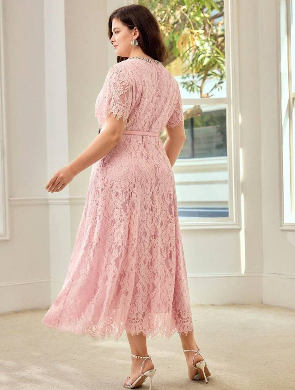 Vestido formal palo rosa encaje con forro