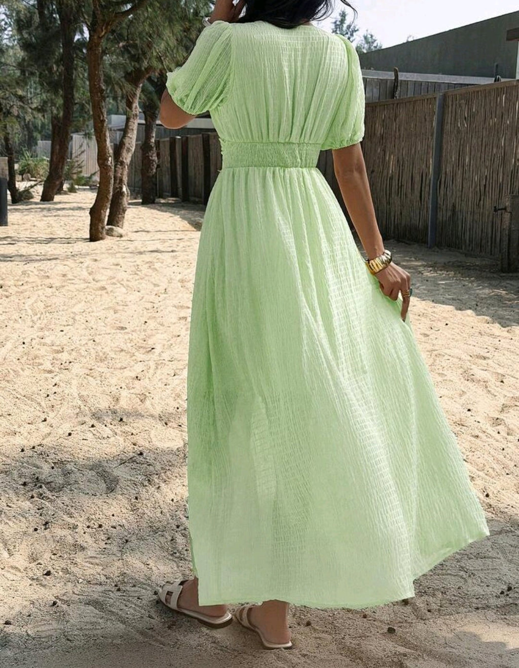 Vestido verde sage manga corta