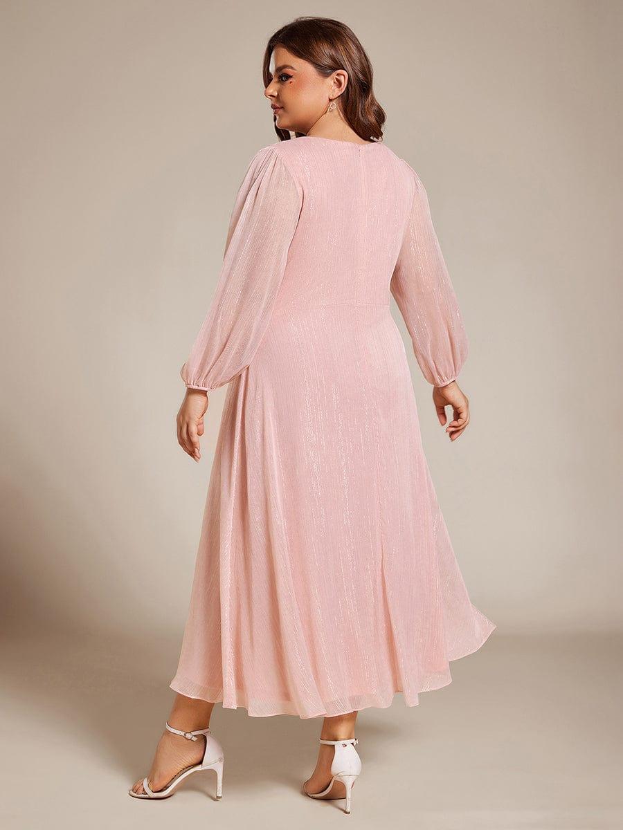 Vestido rosado manga larga con brillo sutil