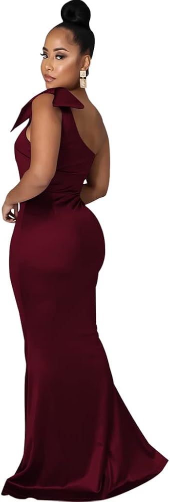 Vestido vino satinado de una manga corte sirena