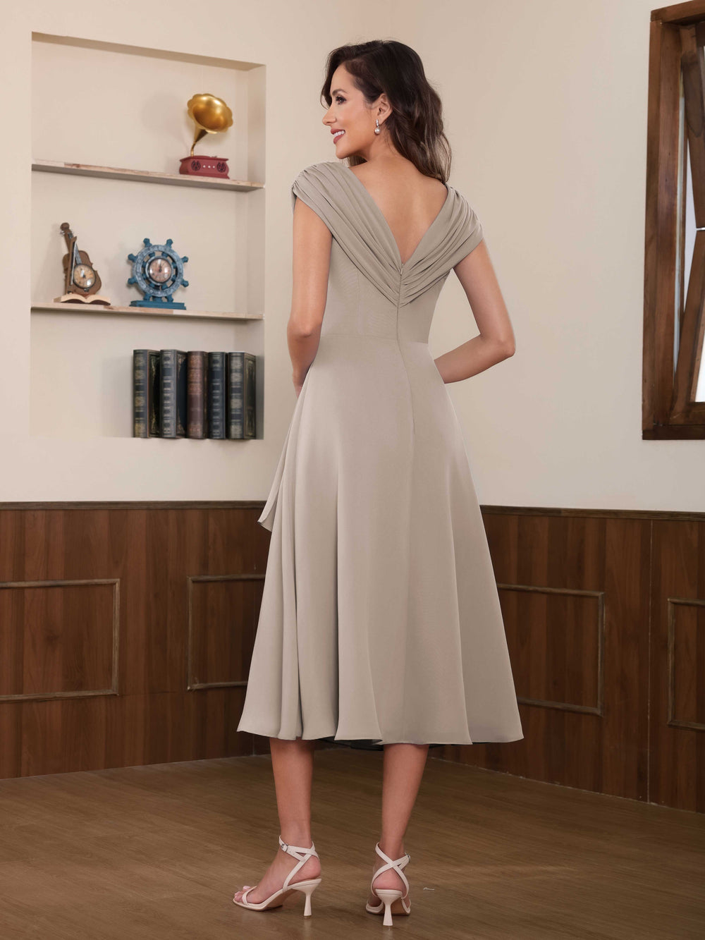 Vestido formal con escote en V