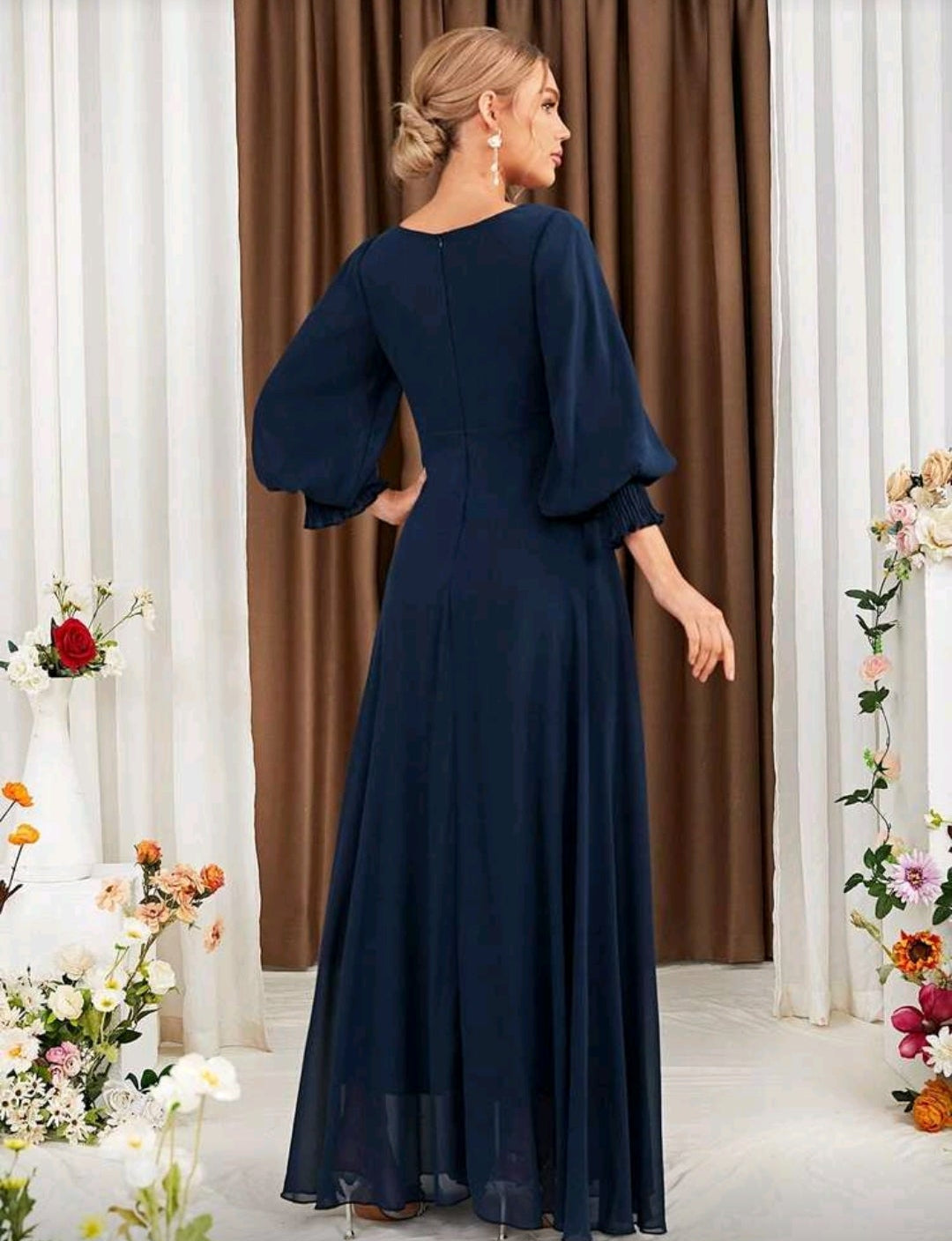 Vestido azul marino corte A manga bombacha