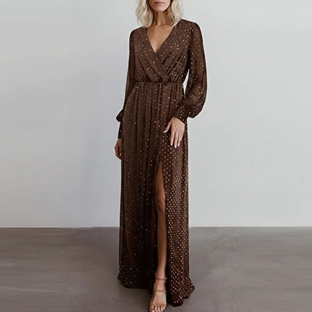 Vestido café con dorado brillante manga larga con abertura lateral
