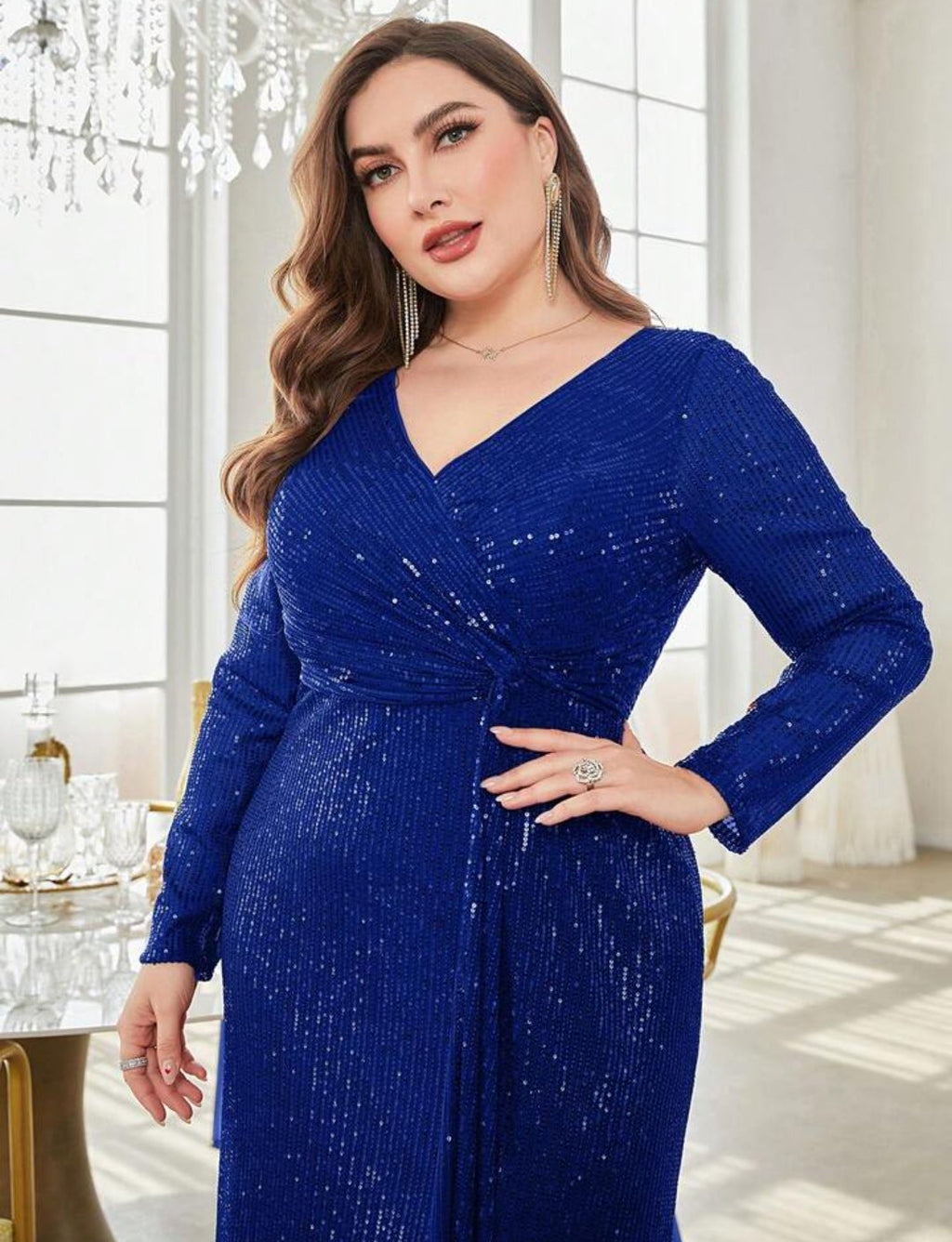 Vestido azul rey lentejuelas manga larga