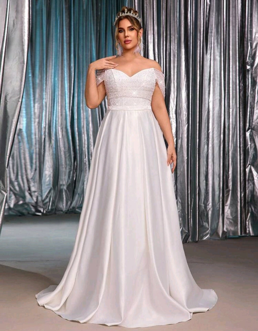 Vestido de Novia Estilo Princesa con Corpiño de Lentejuelas