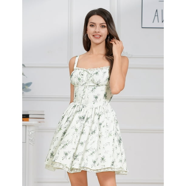 Vestido blanco con flores pequeñas