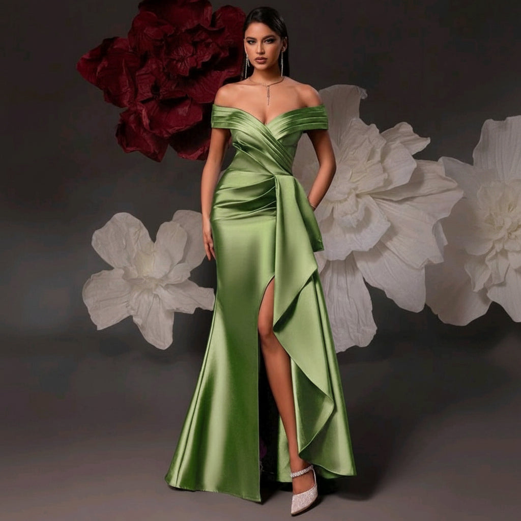 Vestido verde oliva con abertura lateral off-the-shoulder