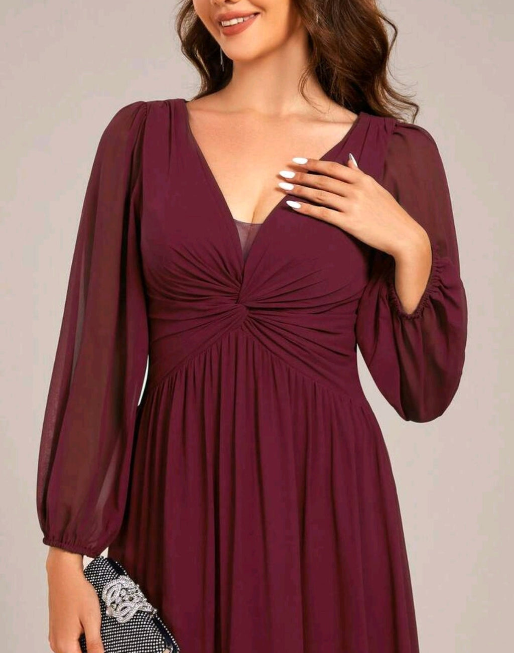 Vestido vino manga larga corte A