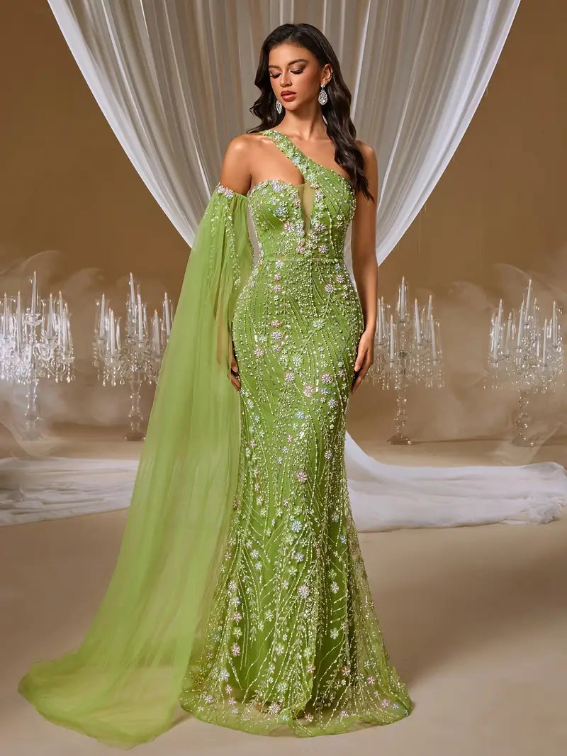 Vestido verde sage con pedrería floral de una manga