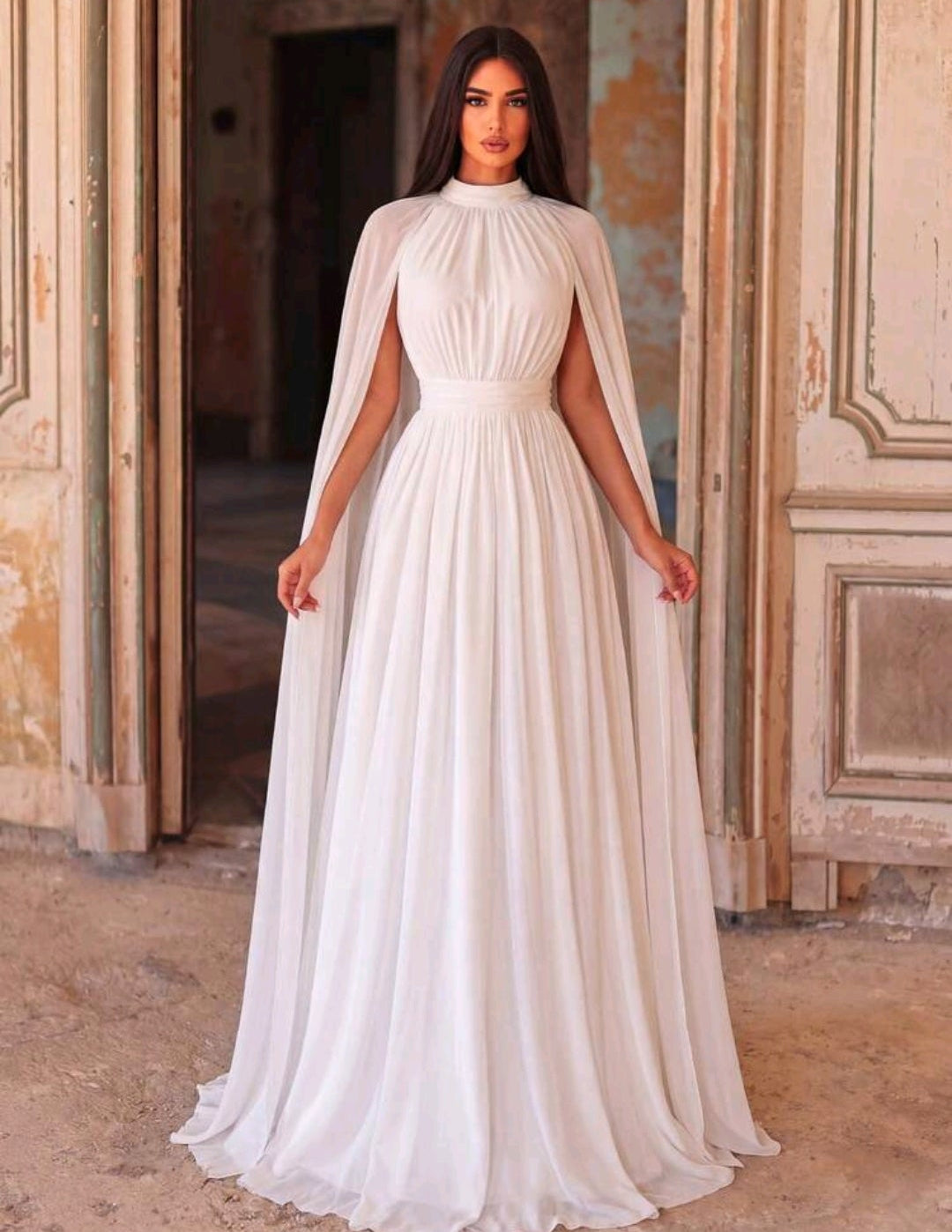 Vestido de Gala Etéreo con Capa Integrada y Falda de Gasa