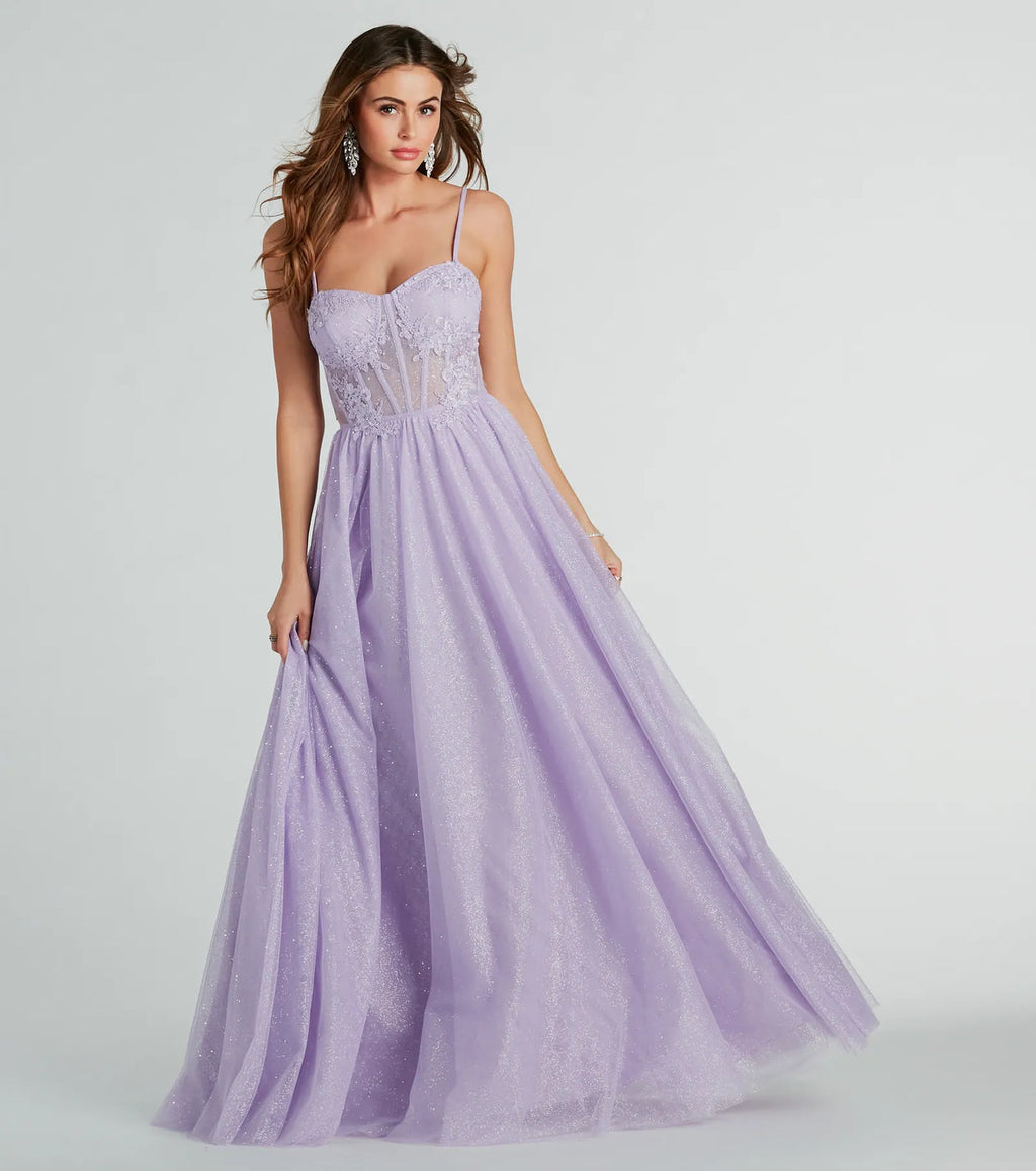 Vestido Sharon con escote corazón y transparencia