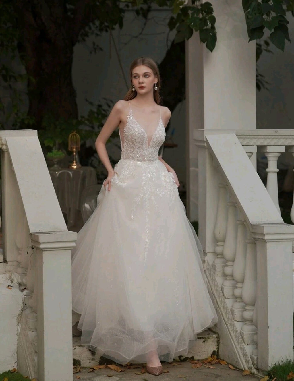 Vestido de Novia Cuento de Hadas – Brillo Romántico y Silueta A-Line