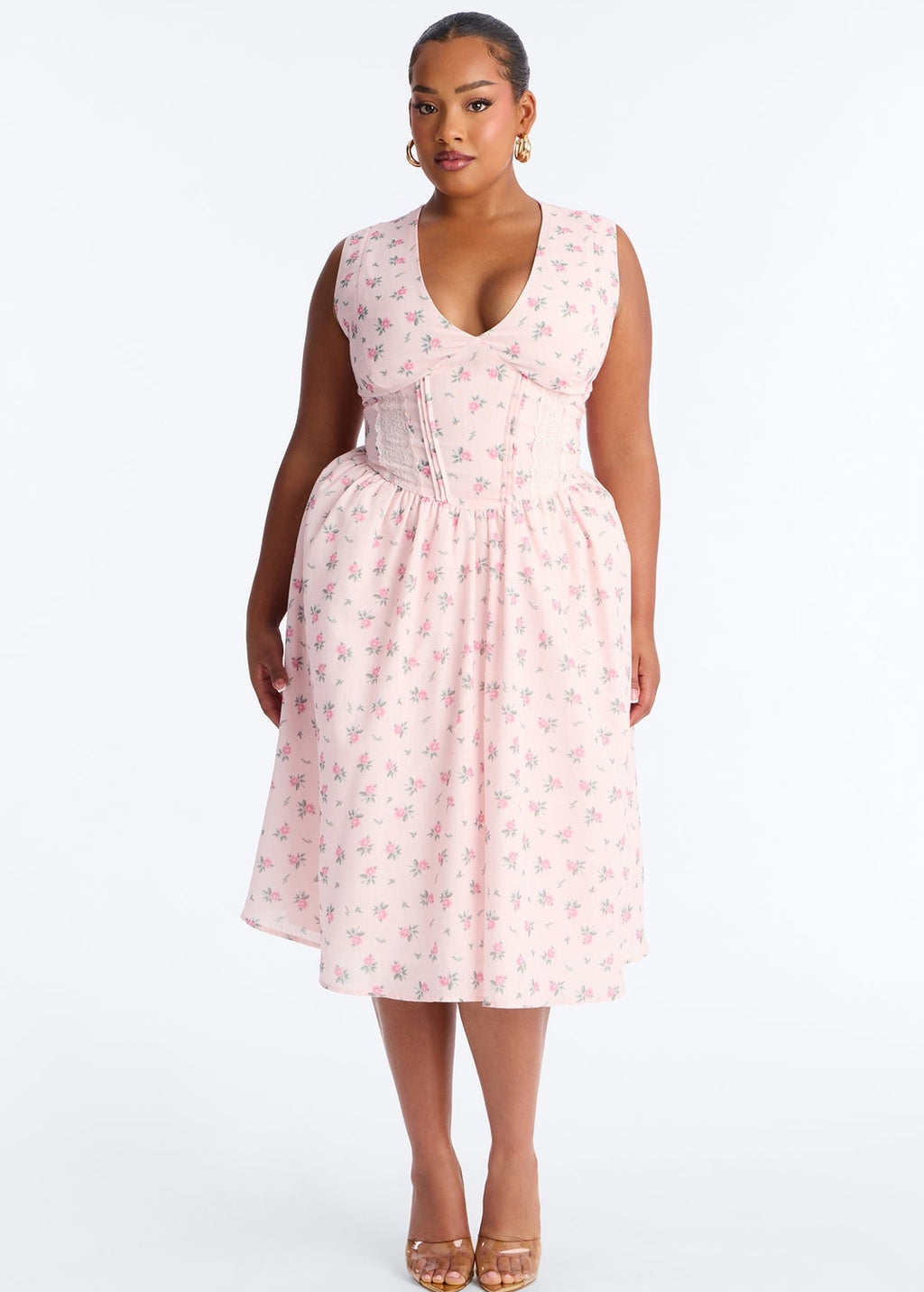 Vestido casual rosa con flores rosas pequeñas