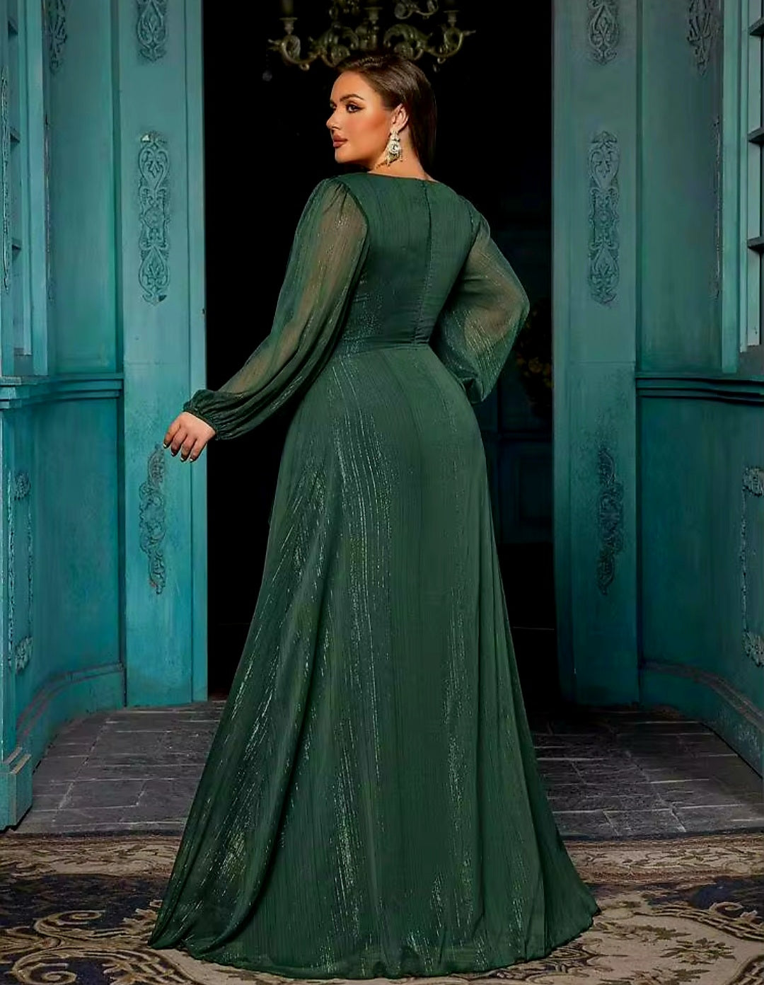 Vestido verde esmeralda manga larga con brillo corte A