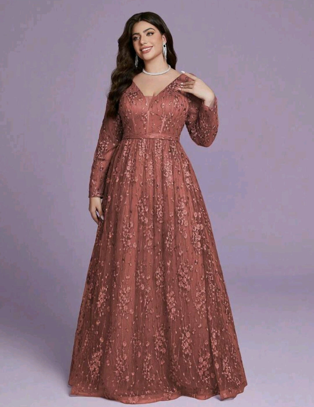 Vestido coral oscuro manga larga corte A