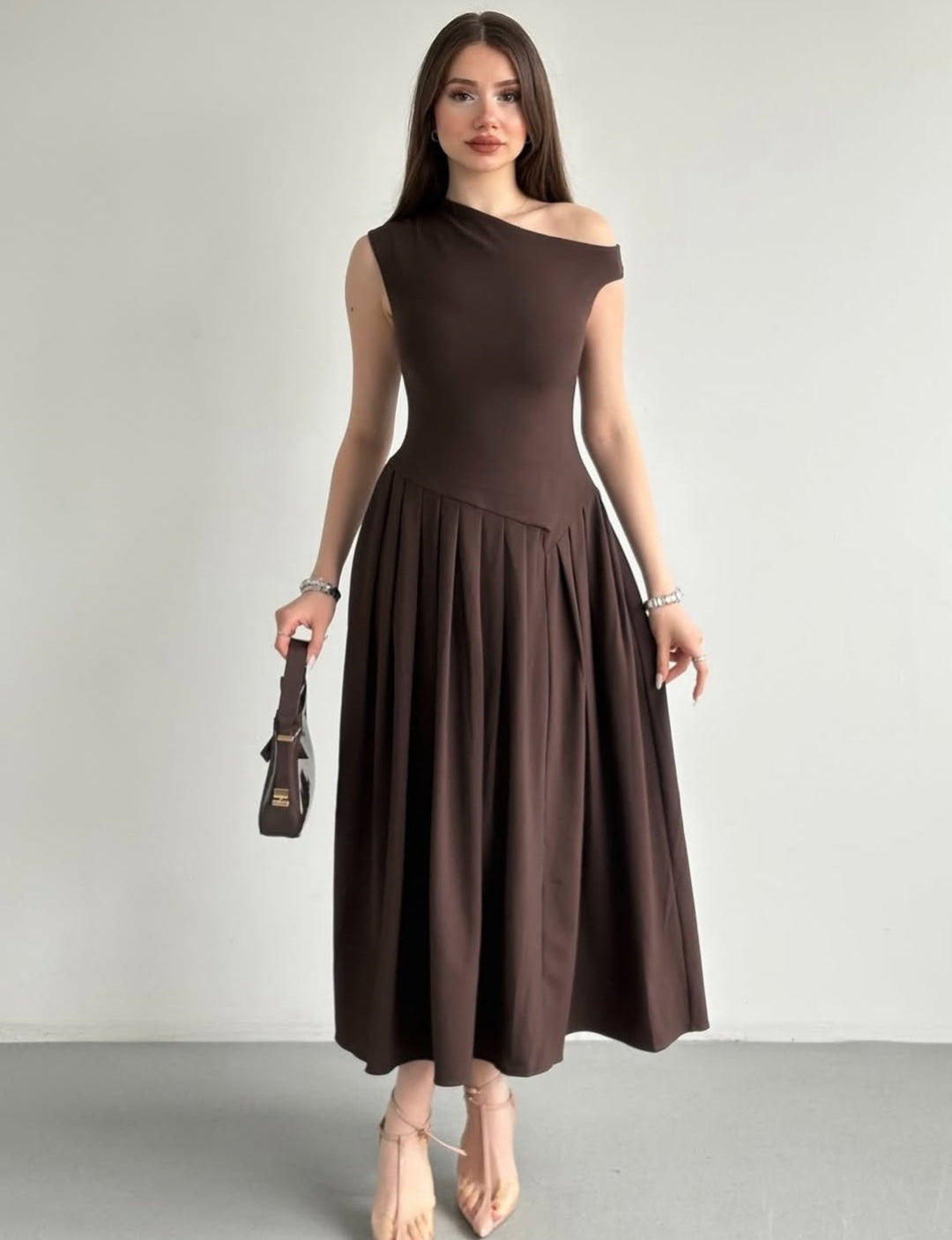 Vestido café formal midi