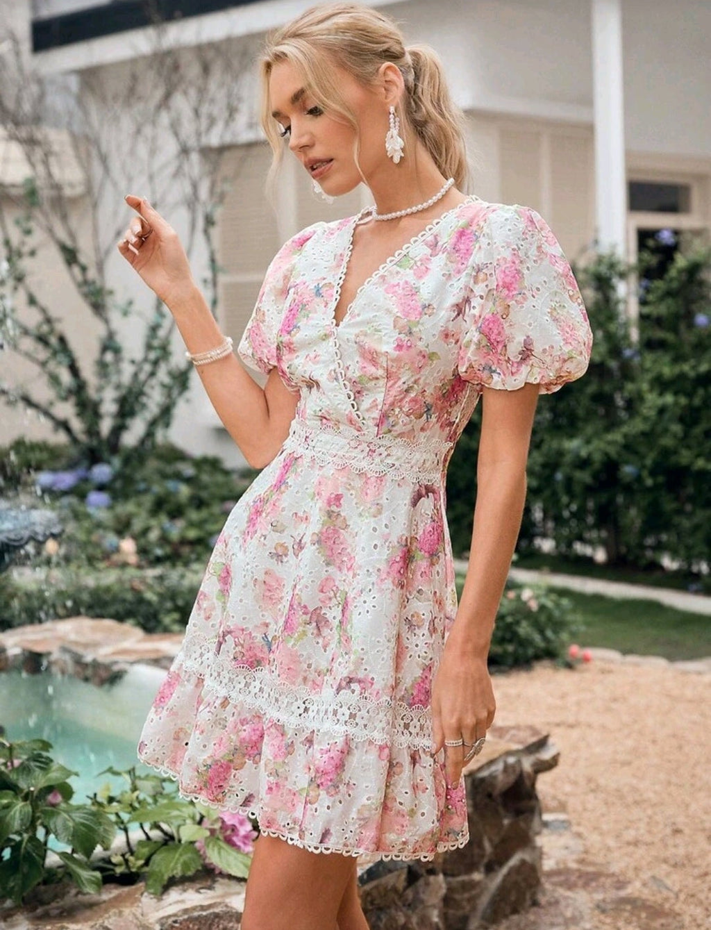 Vestido blanco floral manga corta