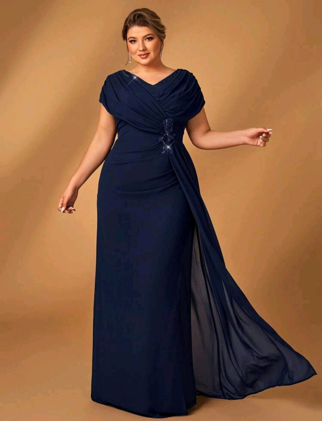Vestido azul marino corte recto sin abertura