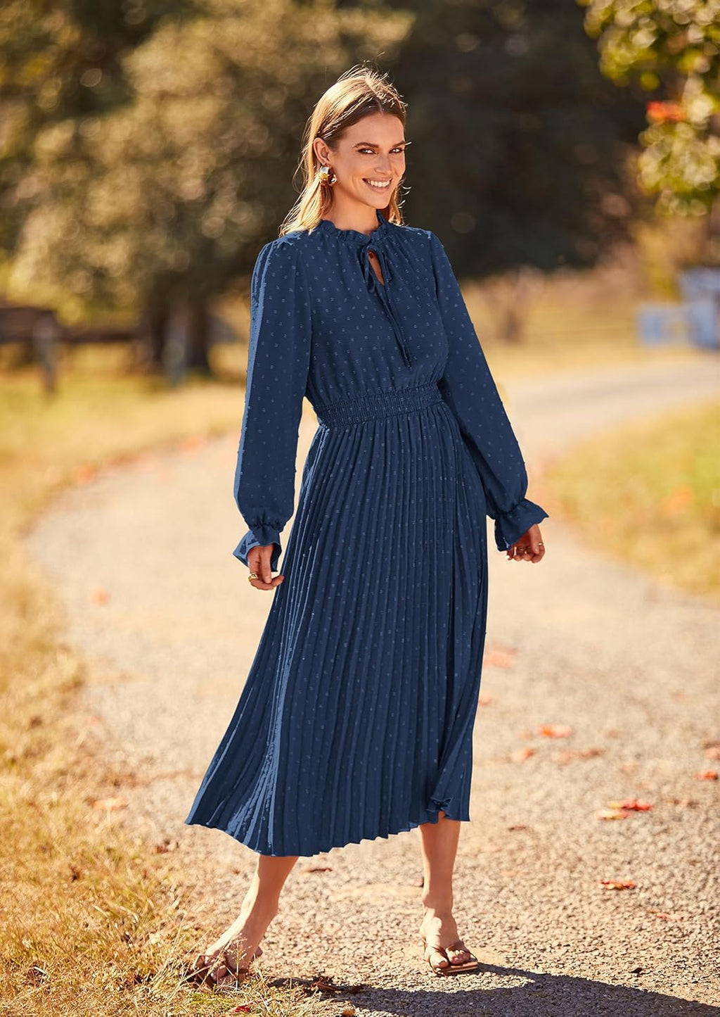 Vestido azul marino manga larga plisado