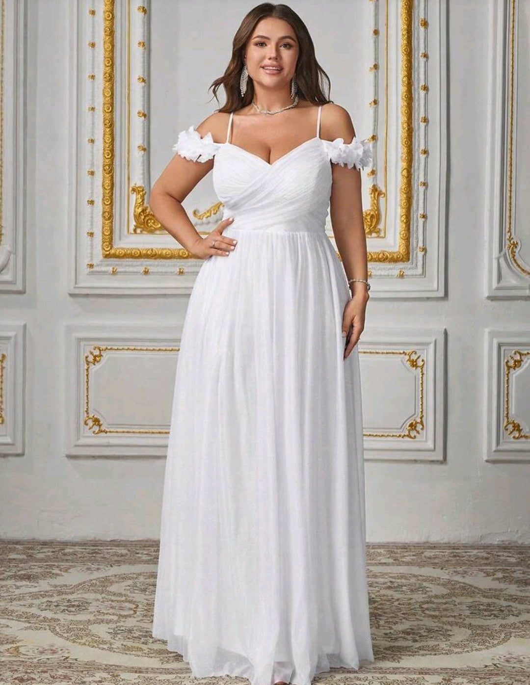 Vestido de Gala Off-the-Shoulder con Apliques Florales - Blanco Puro Brillante