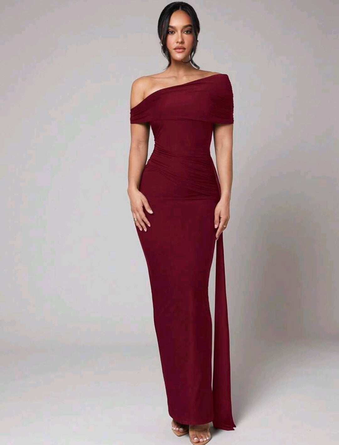 Vestido vino pegado al cuerpo stretch