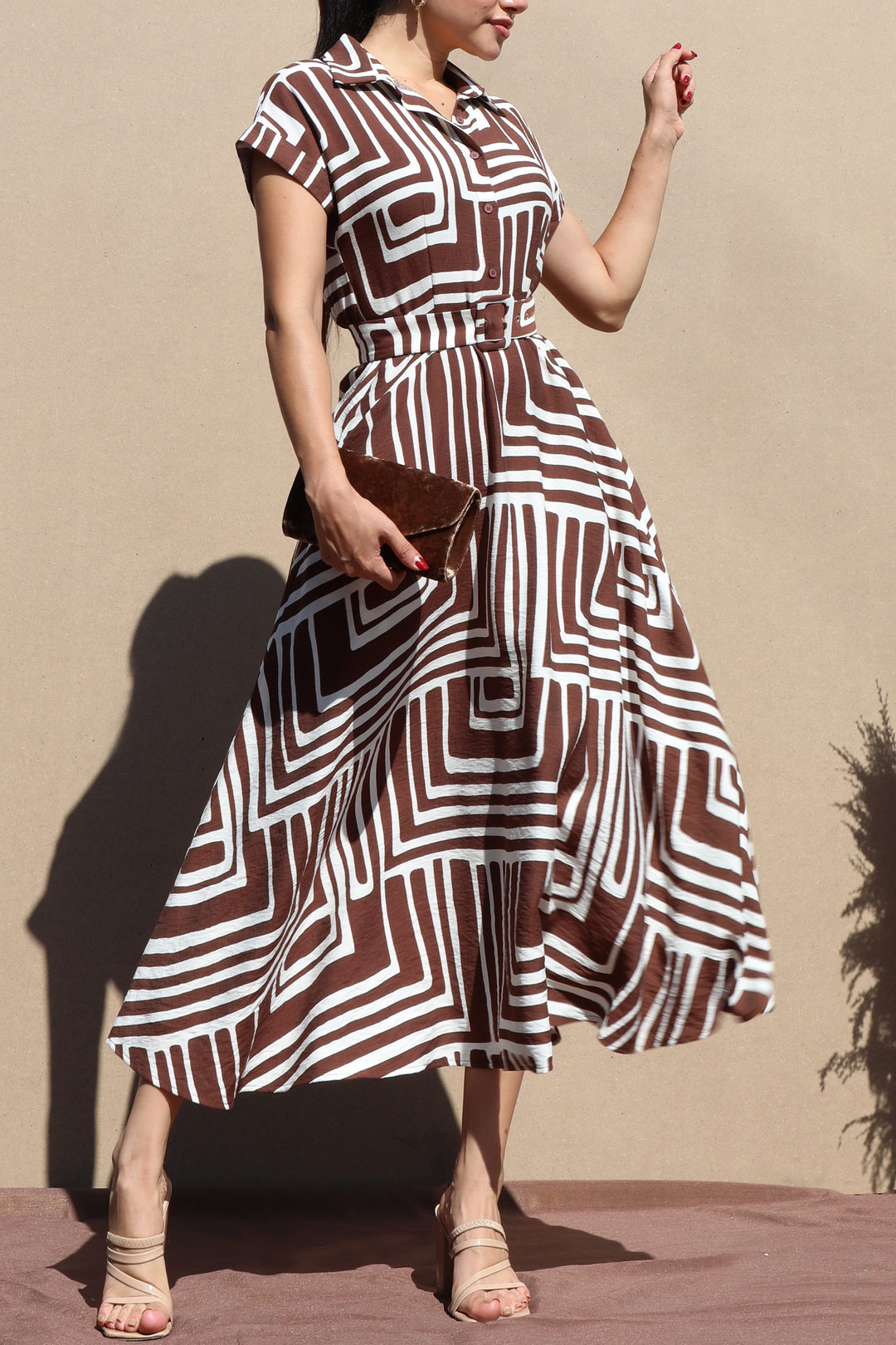 Vestido café rayas blancas con bolsas invisibles