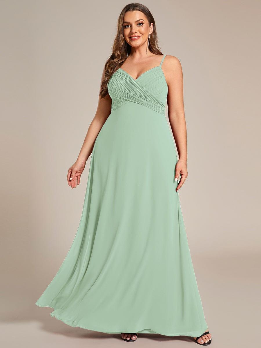 Vestido verde sage tirante delgado corte A